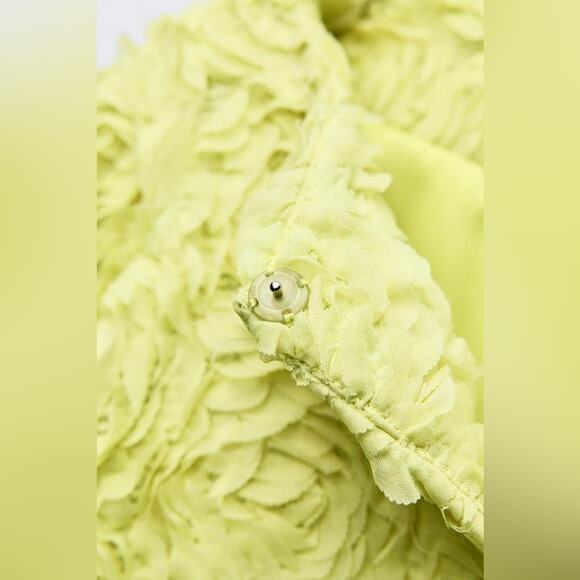 Zara JACKET WITH TEXTURED FLOWER DETAIL Size Extra Large XL - Picture 10 of 16